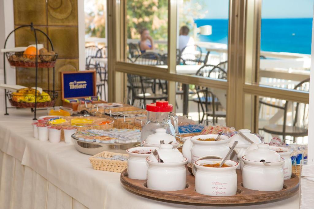 Hotel Adler Gabicce Mare Bagian luar foto
