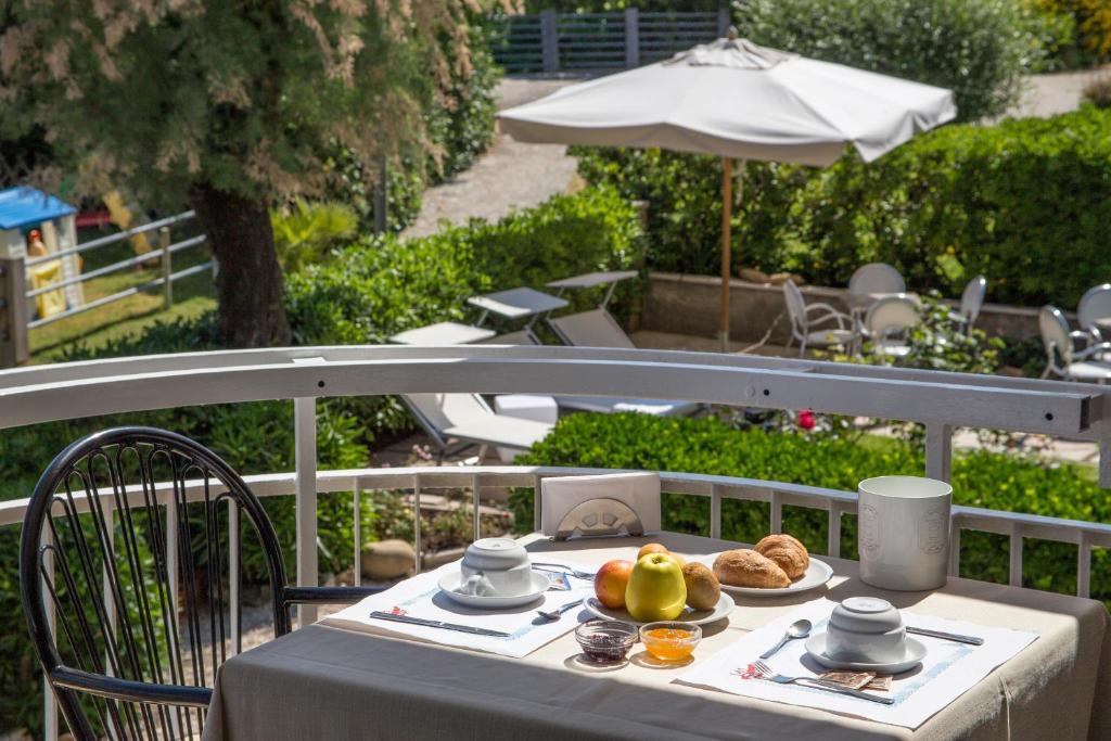 Hotel Adler Gabicce Mare Bagian luar foto