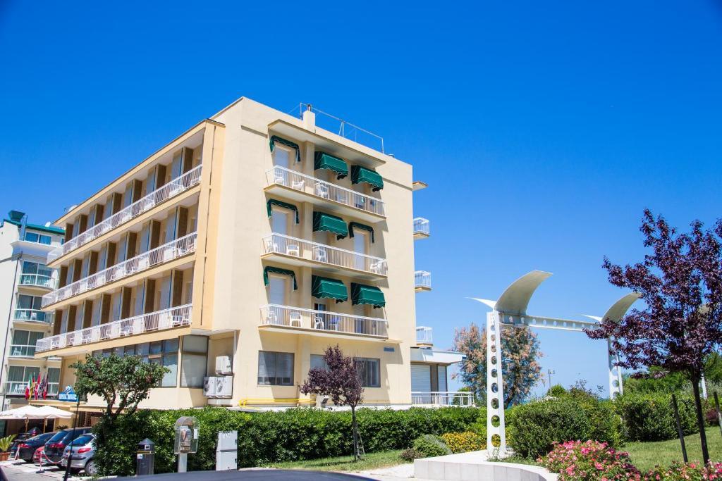 Hotel Adler Gabicce Mare Bagian luar foto
