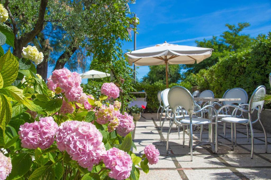 Hotel Adler Gabicce Mare Bagian luar foto